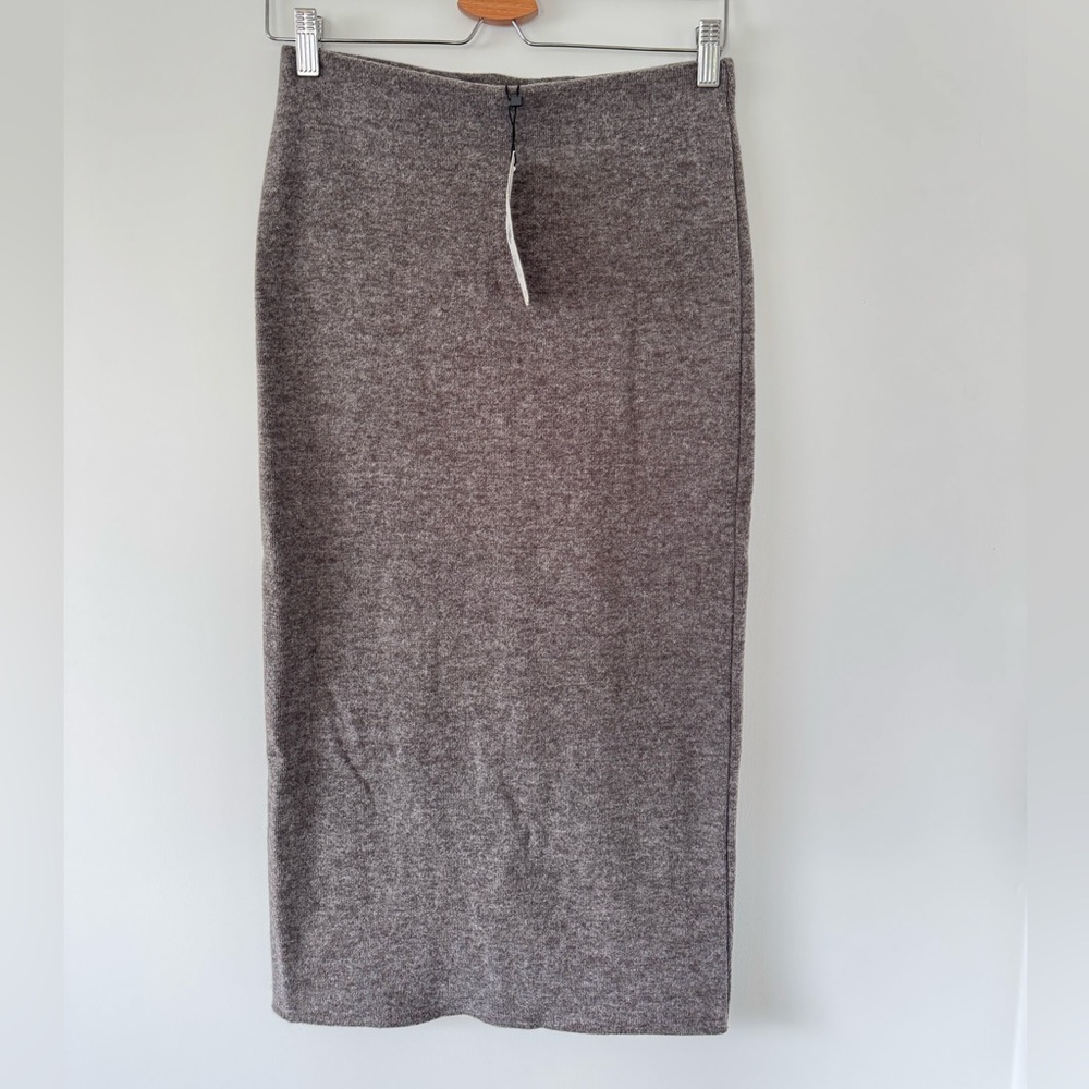 ZARA Gray Knit Midi Skirt